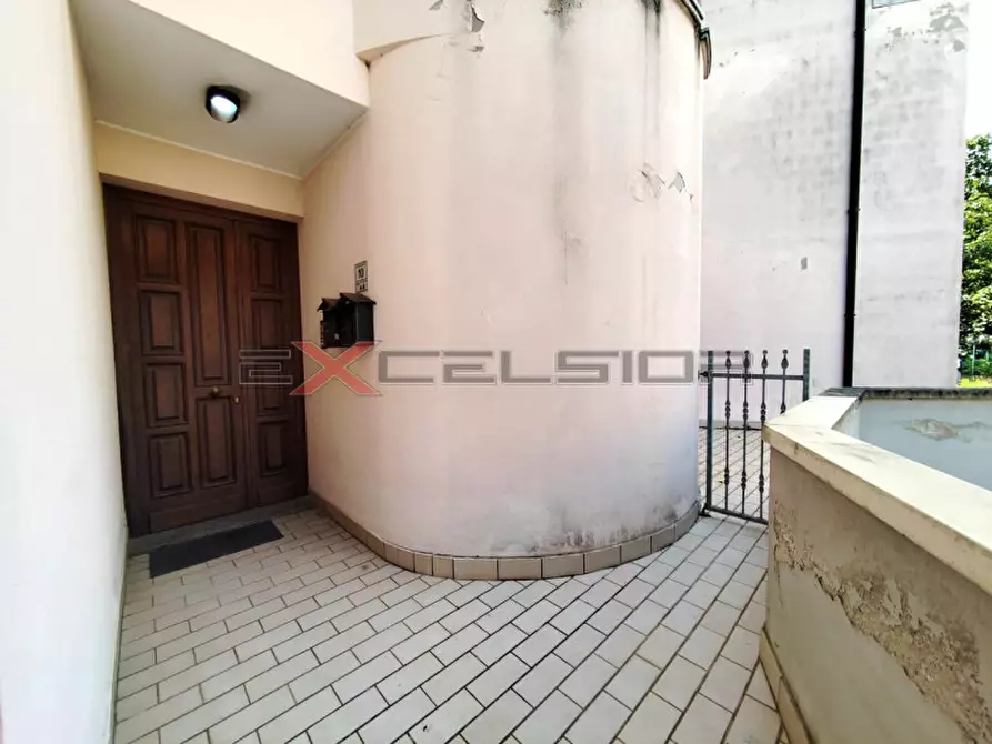 Immagine 2 di Palazzo in vendita  in Via G. Matteotti n. 20/bis - Cavarzere (VE) a Cavarzere