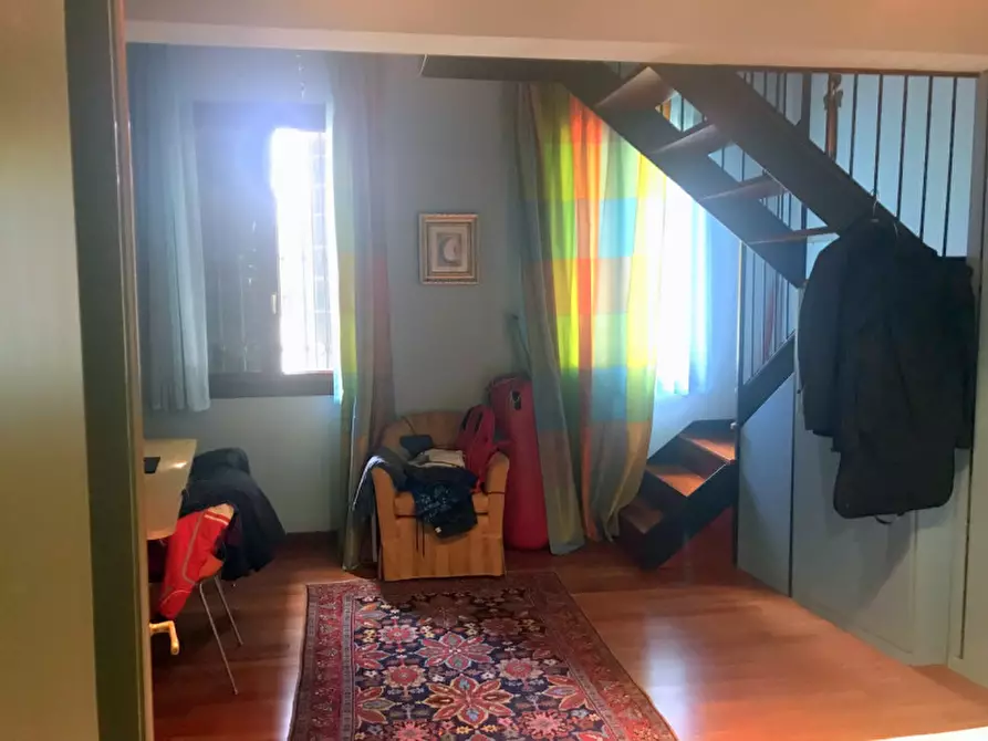 Immagine 11 di Palazzo in vendita  in VIA CESARE BATTISTI a Padova