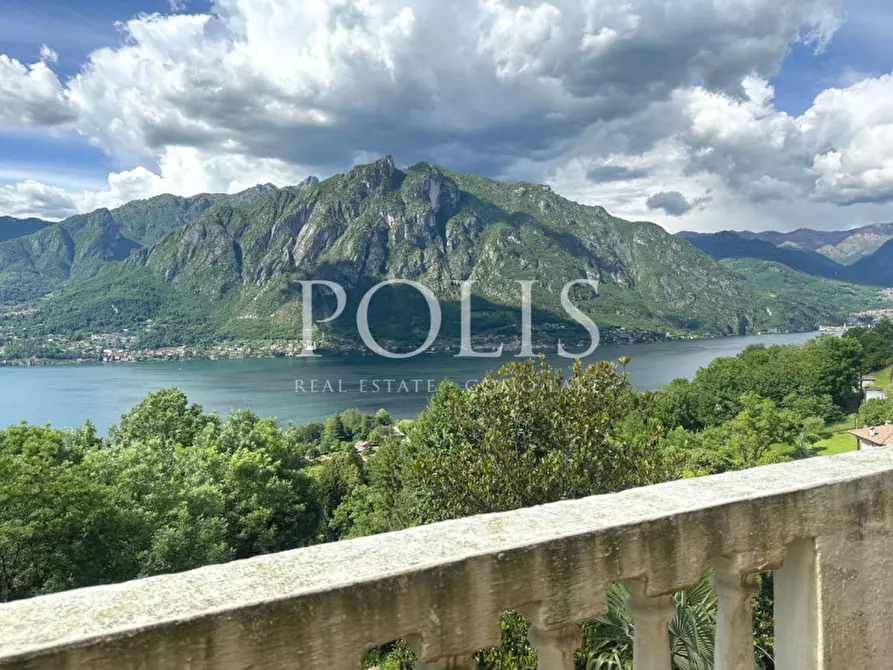 Immagine 2 di Villa in vendita  a Claino Con Osteno