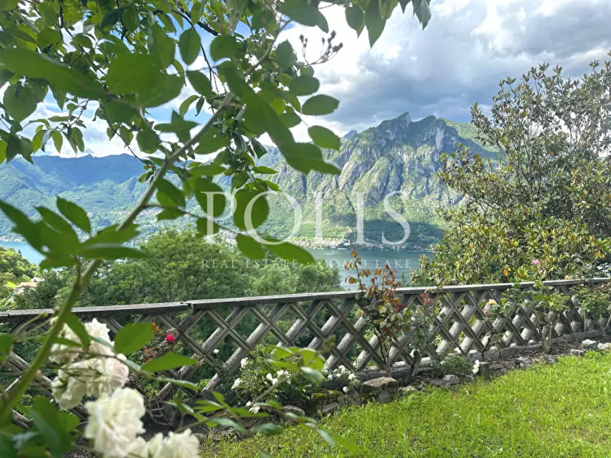 Immagine 4 di Villa in vendita  a Claino Con Osteno