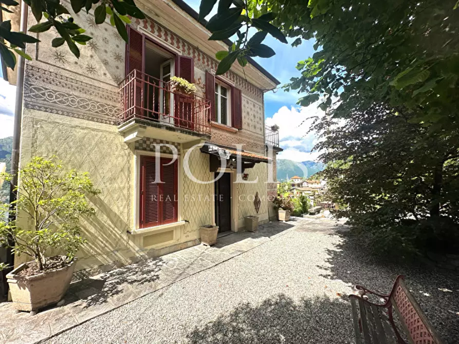 Immagine 5 di Villa in vendita  a Claino Con Osteno