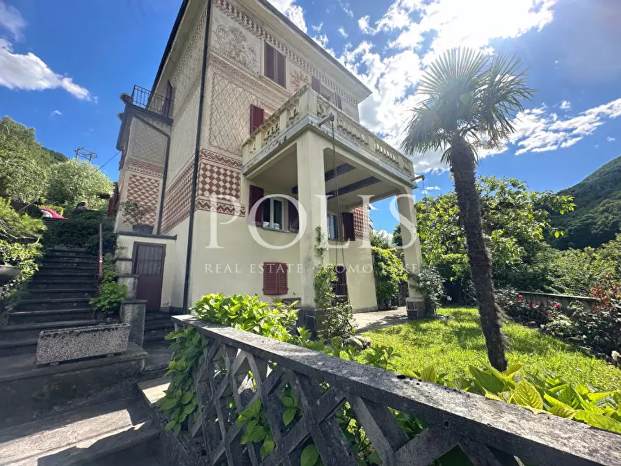 Immagine 11 di Villa in vendita  a Claino Con Osteno