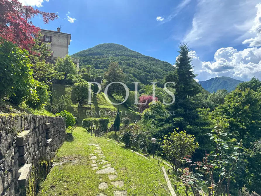 Immagine 14 di Villa in vendita  a Claino Con Osteno