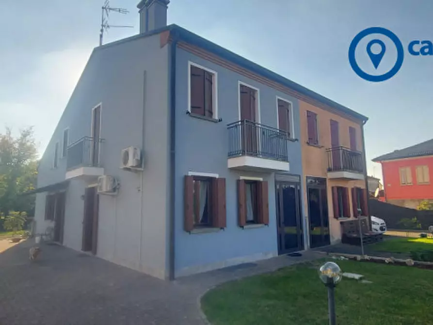 Immagine 1 di Casa bifamiliare in vendita  in via Munerati 78/L a Rovigo