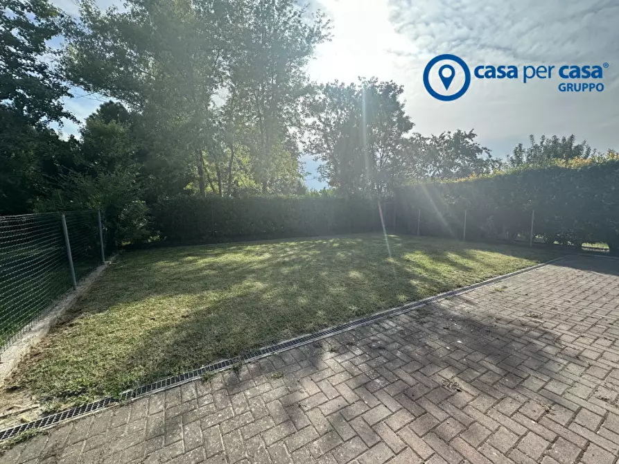 Immagine 5 di Casa bifamiliare in vendita  in via Munerati 78/L a Rovigo