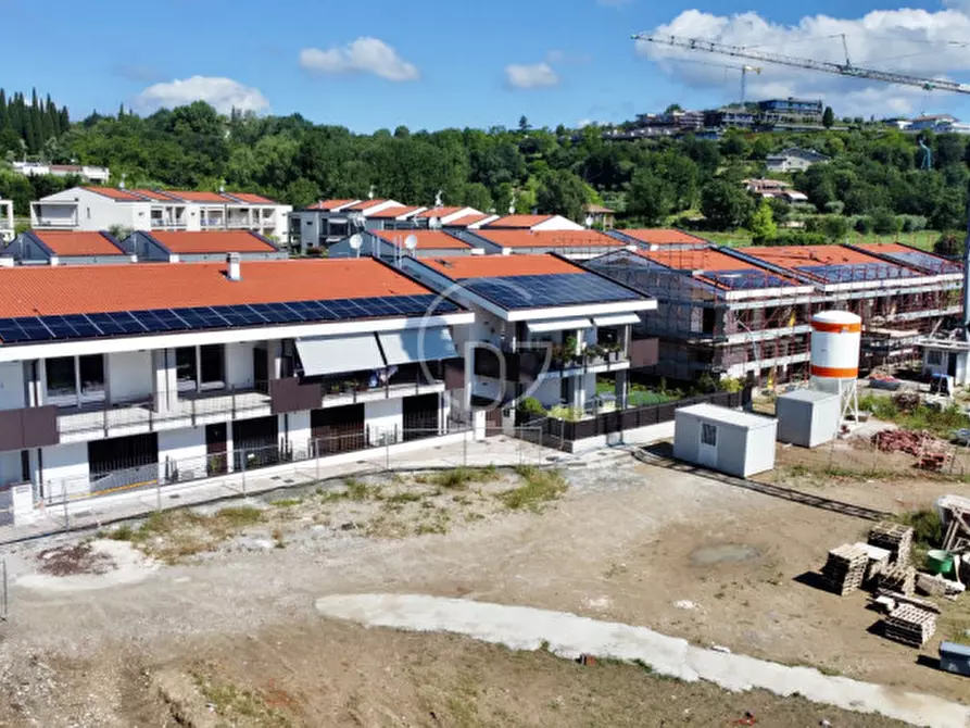 Immagine 2 di Appartamento in vendita  in Via Tito Speri a Padenghe Sul Garda