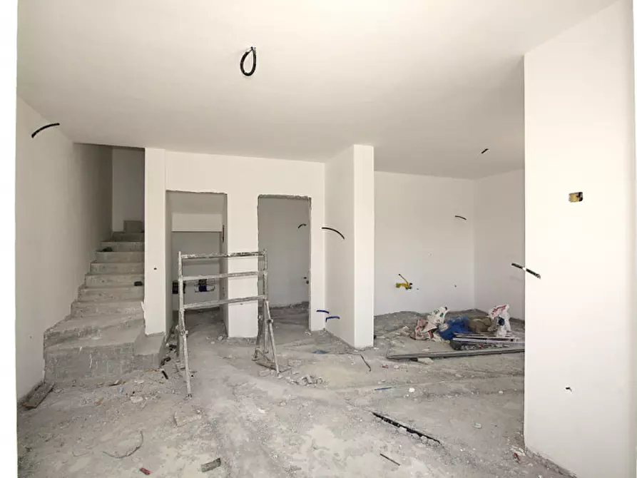 Immagine 10 di Villa in vendita  in Via Villaggio del Fanciullo a Matino