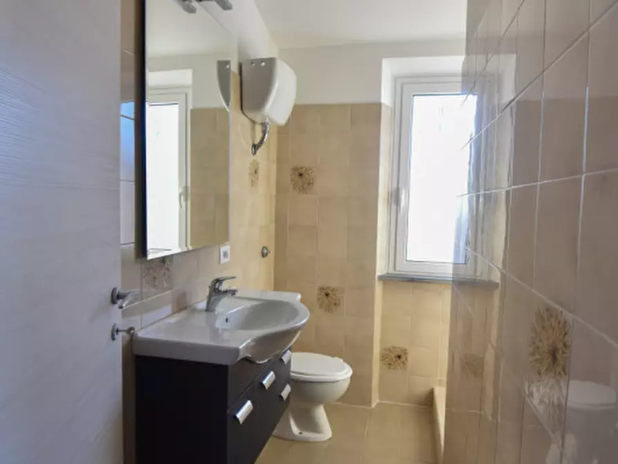 Immagine 18 di Appartamento in vendita  in Via Mantova 2 a Olbia