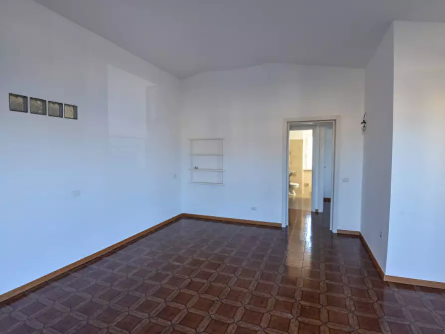 Immagine 19 di Appartamento in vendita  in Via Mantova 2 a Olbia