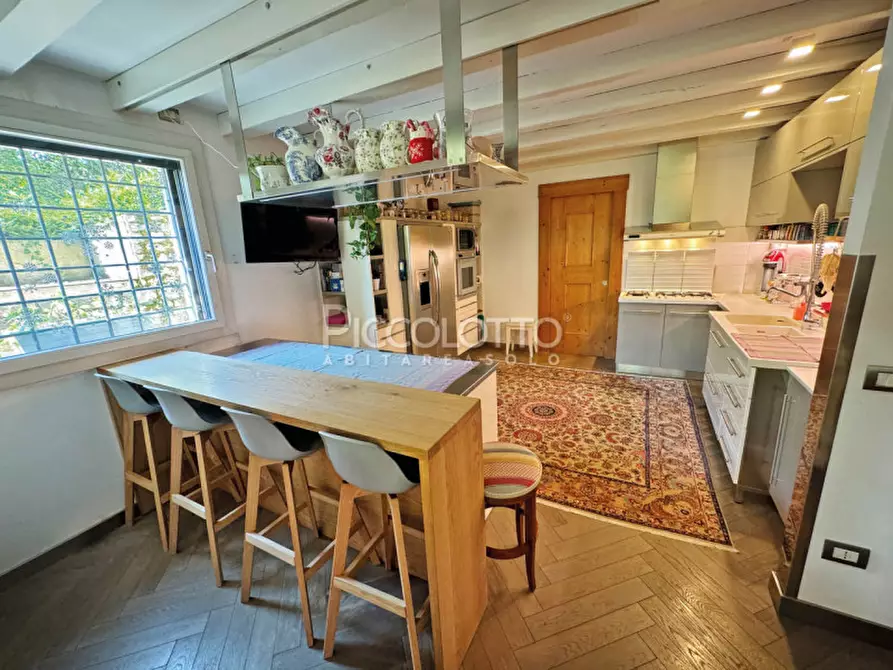 Immagine 10 di Rustico / casale in vendita  in Asolo, via Santa Giustina a Asolo