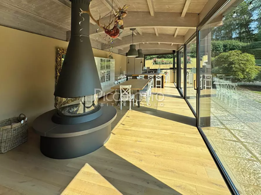 Immagine 12 di Rustico / casale in vendita  in Asolo, via Santa Giustina a Asolo