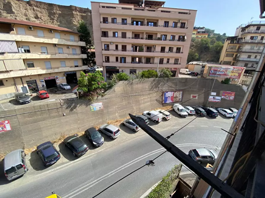 Immagine 10 di Appartamento in vendita  a Reggio Di Calabria