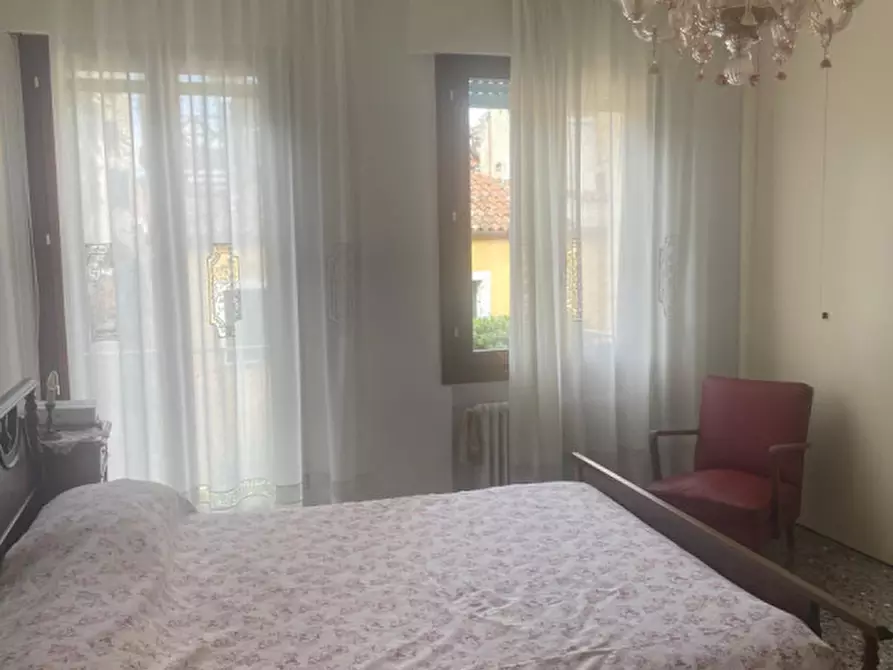 Immagine 11 di Appartamento in vendita  in campo san geremia a Venezia