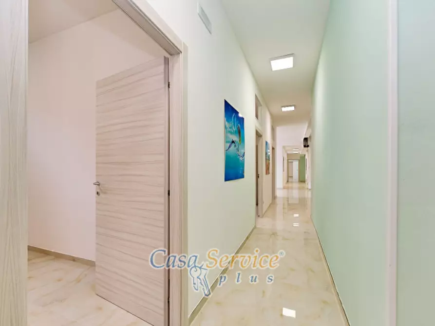 Immagine 6 di Ufficio in vendita  in Via Grazia Deledda a Gallipoli