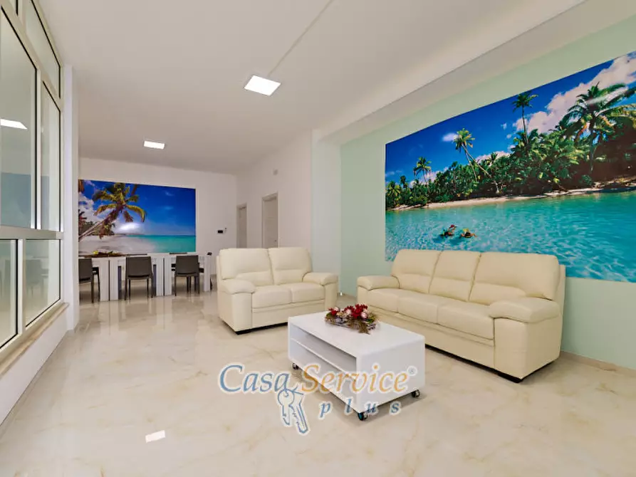 Immagine 50 di Ufficio in vendita  in Via Grazia Deledda a Gallipoli