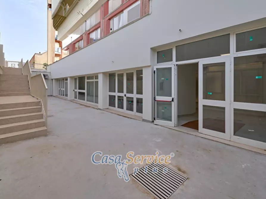 Immagine 62 di Ufficio in vendita  in Via Grazia Deledda a Gallipoli