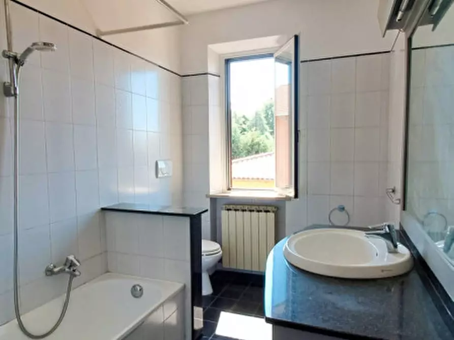 Immagine 10 di Attico in vendita  a Passignano Sul Trasimeno