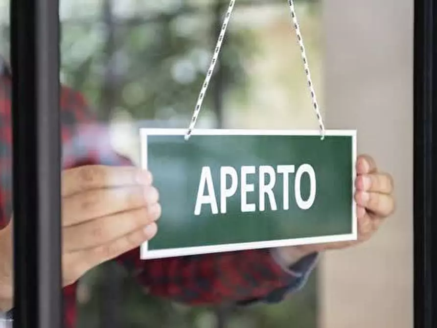 Immagine 1 di Negozio in affitto  in piazza vittorio emanuele II a Piove Di Sacco