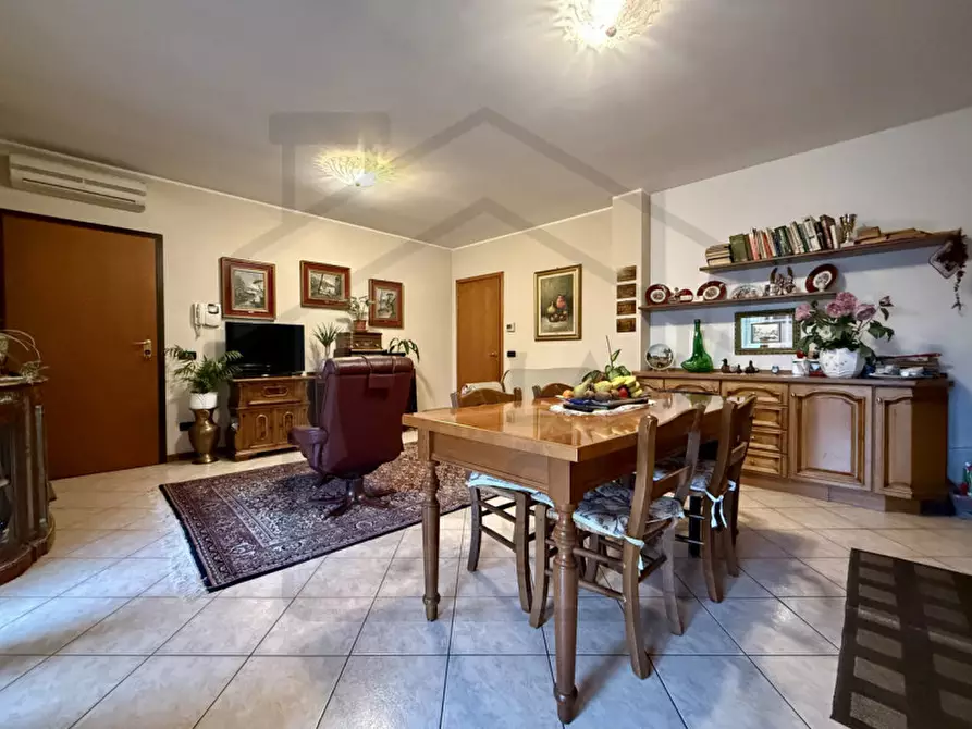 Immagine 4 di Appartamento in vendita  in Via Michelangelo a Teolo