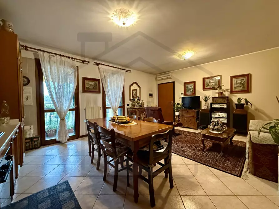 Immagine 5 di Appartamento in vendita  in Via Michelangelo a Teolo