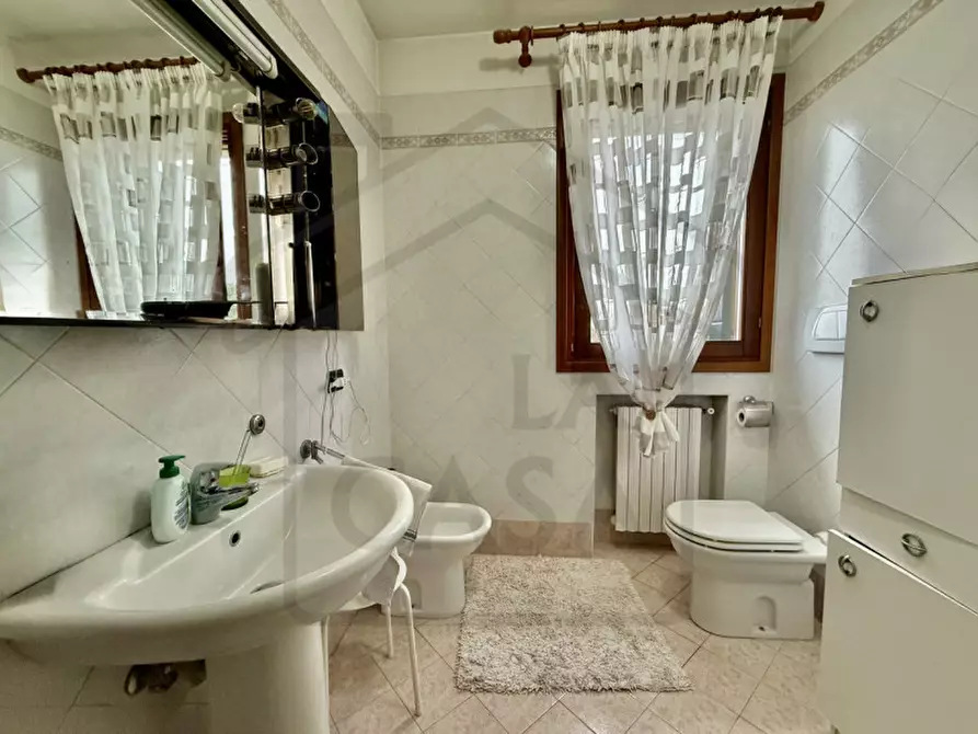 Immagine 11 di Appartamento in vendita  in Via Michelangelo a Teolo