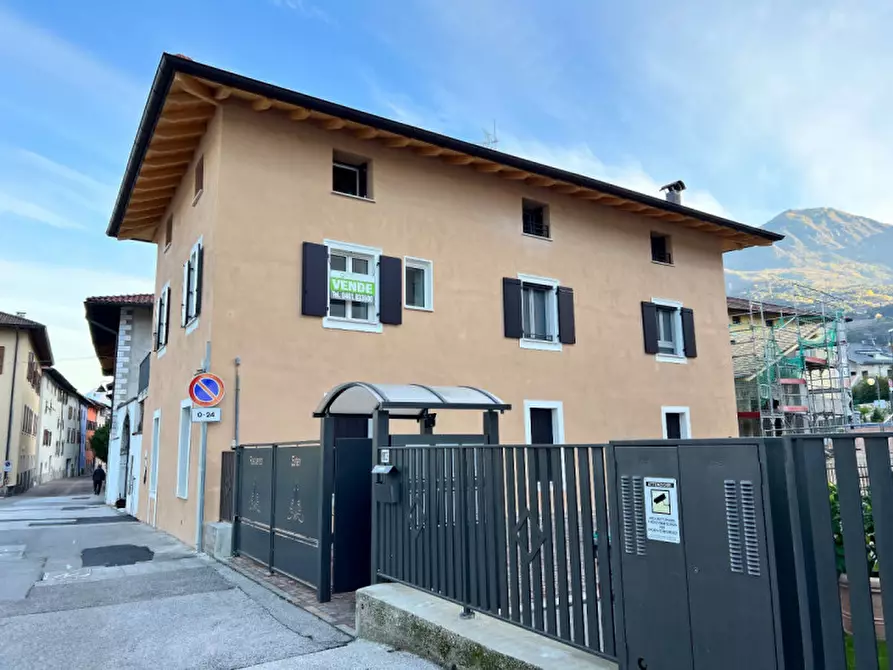 Immagine 1 di Appartamento in vendita  in Via Giulio Catoni 101 a Trento