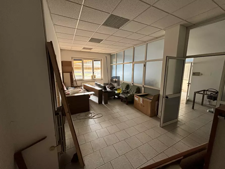 Immagine 11 di Magazzino in vendita  a Vobarno