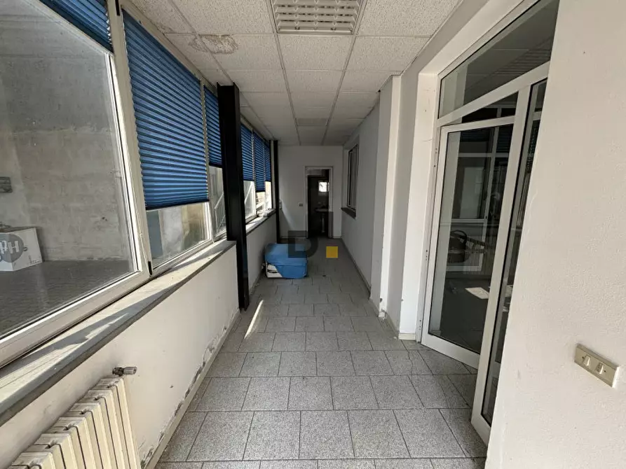 Immagine 13 di Magazzino in vendita  a Vobarno