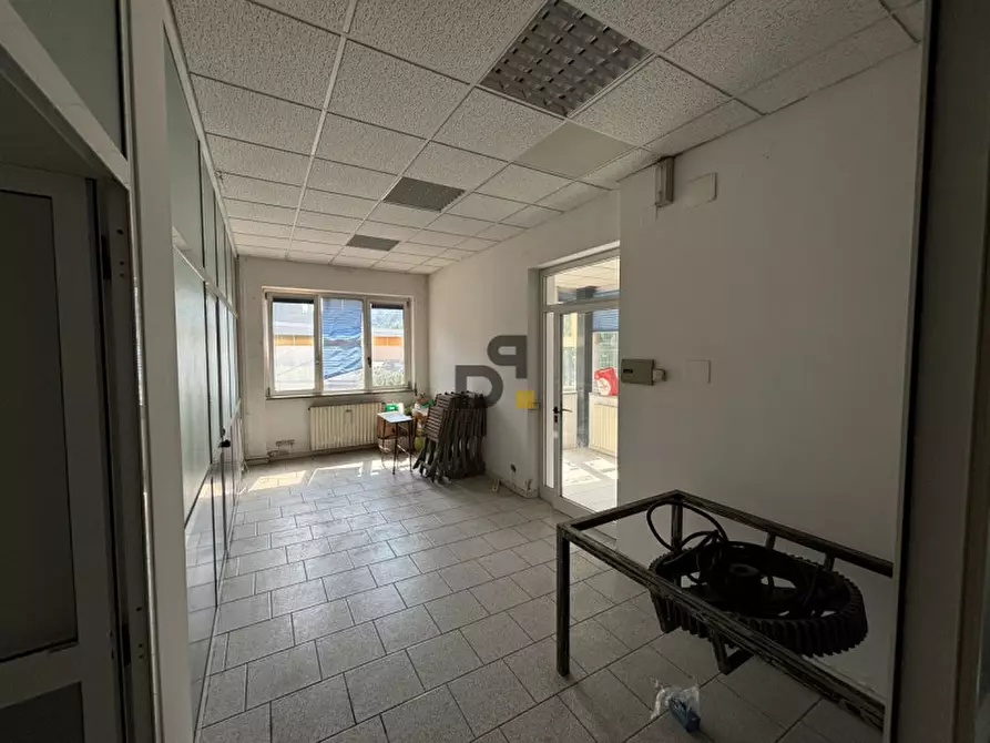 Immagine 18 di Magazzino in vendita  a Vobarno