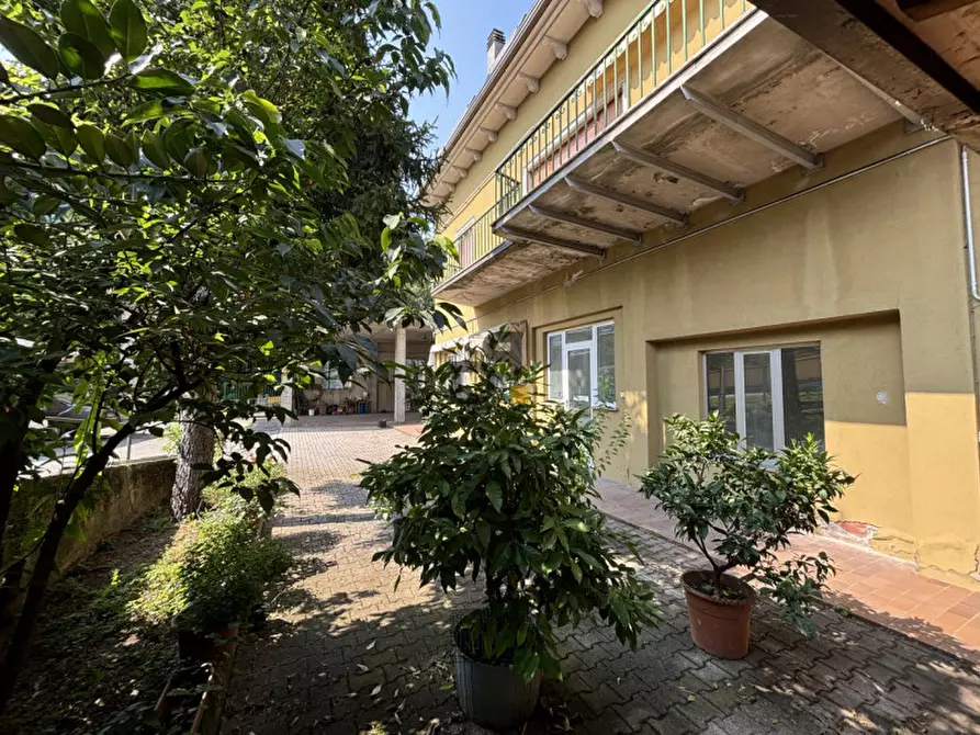 Immagine 33 di Magazzino in vendita  a Vobarno