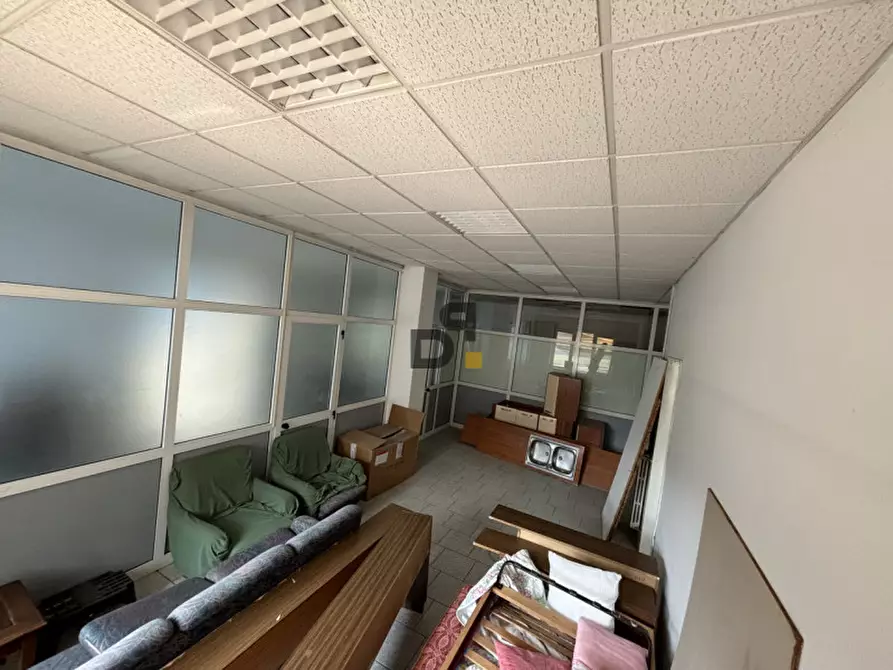 Immagine 51 di Magazzino in vendita  a Vobarno