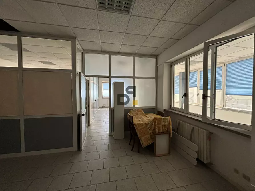 Immagine 61 di Magazzino in vendita  a Vobarno