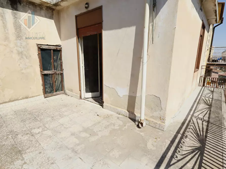 Immagine 15 di Casa indipendente in vendita  in Via XXVII Novembre n. 14 a Palagonia