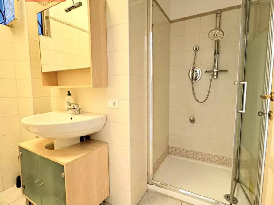 Immagine 19 di Camera in affitto  in Via Morosini 12 a Torino