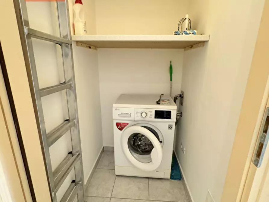 Immagine 21 di Camera in affitto  in Via Morosini 12 a Torino