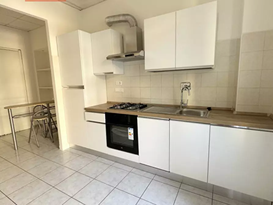 Immagine 22 di Camera in affitto  in Via Morosini 12 a Torino