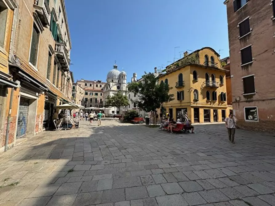 Immagine 1 di Appartamento in vendita  in SAN CANCIANO a Venezia