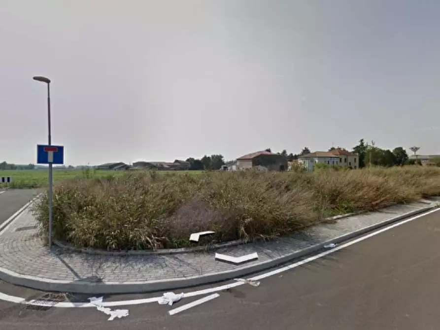 Immagine 1 di Terreno in vendita  in Via Montale a Borgo Virgilio