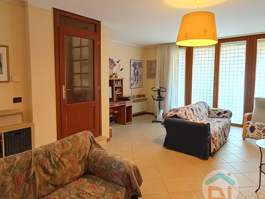 Immagine 8 di Villetta a schiera in vendita  in Via Alessandro Volta 8 a Grado