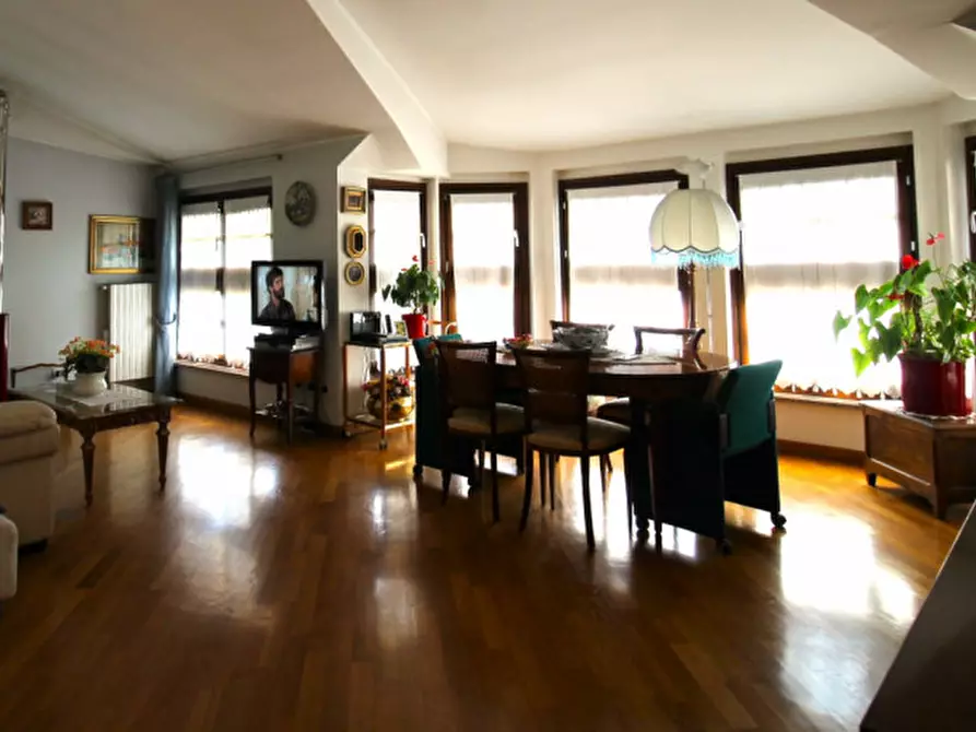 Immagine 9 di Casa bifamiliare in vendita  in Via Camillo Benso Conte di Cavour 129 a Cernusco Sul Naviglio