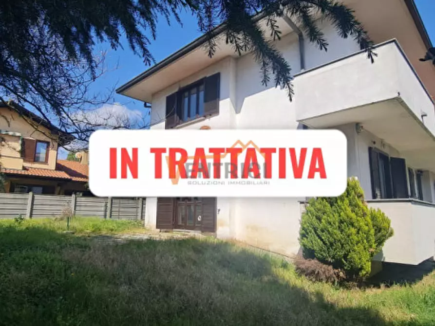 Immagine 1 di Villa in vendita  in Via Giordano Bruno, 22 a Cerro Maggiore