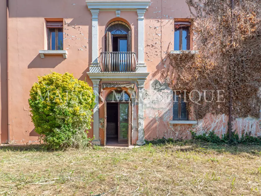 Immagine 1 di Villa in vendita  in Via Palazzi, 10 a Occhiobello