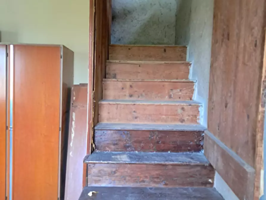 Immagine 16 di Rustico / casale in vendita  in via pozzoli 1 a San Vito Di Leguzzano