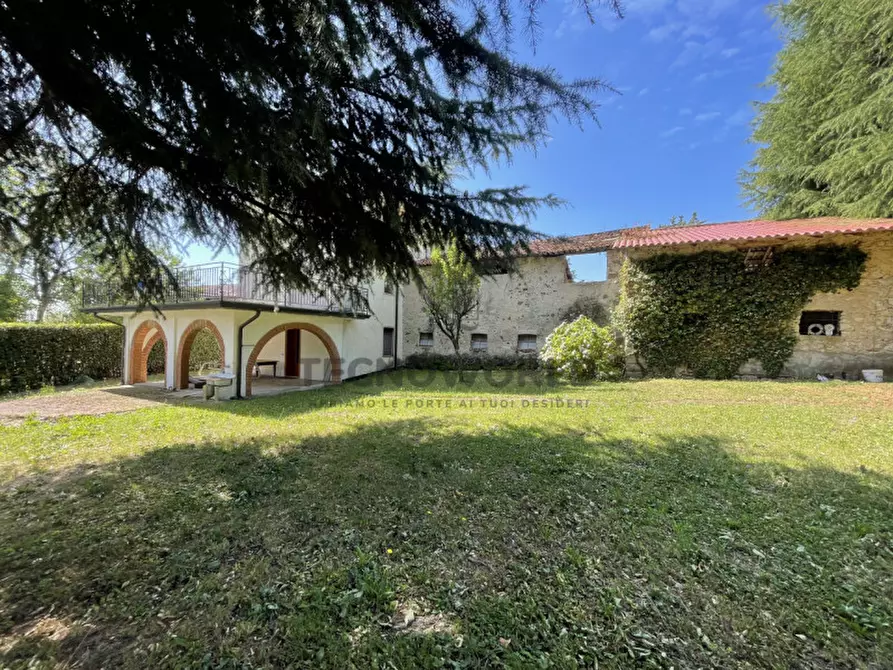 Immagine 11 di Rustico / casale in vendita  in via monte pian a Malo