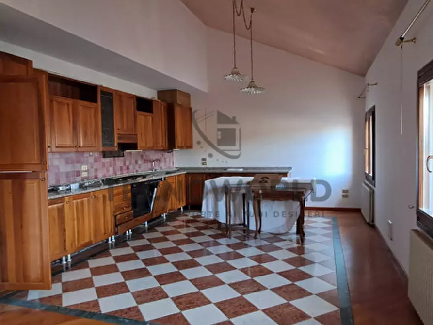 Immagine 4 di Appartamento in affitto  in Piazza Guglielmo Marconi a Malo