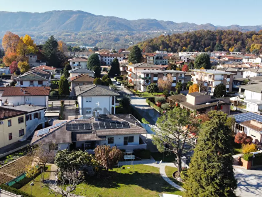 Immagine 3 di Villa in vendita  a Malo