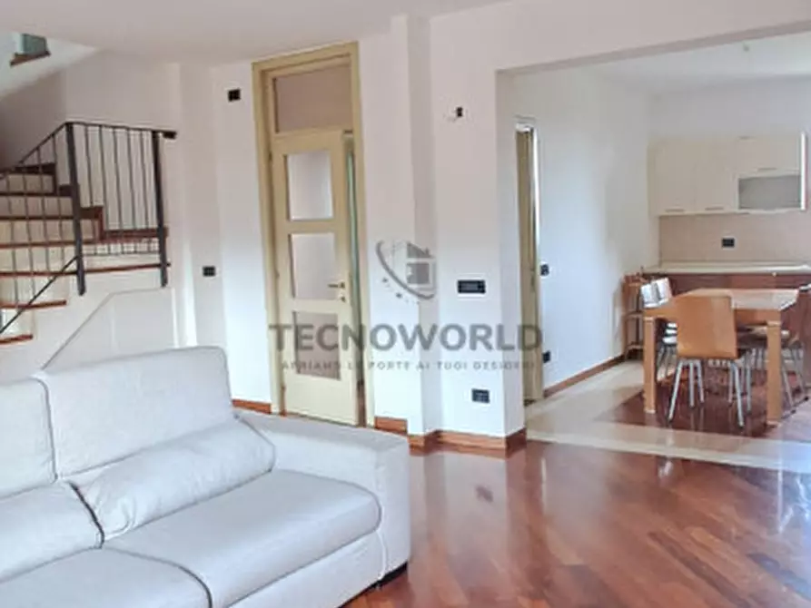 Immagine 3 di Appartamento in vendita  in Via Roma a San Vito Di Leguzzano