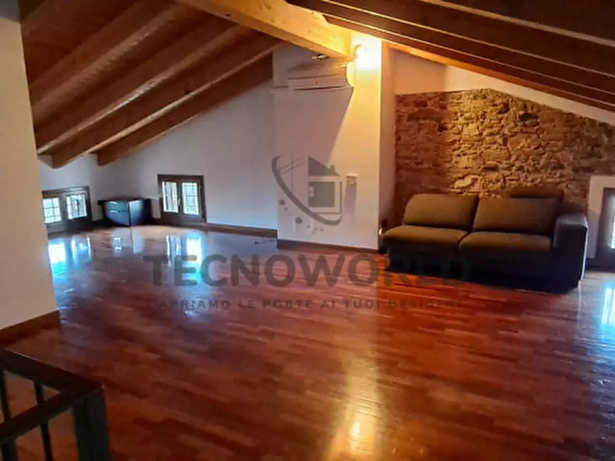 Immagine 10 di Appartamento in vendita  in Via Roma a San Vito Di Leguzzano