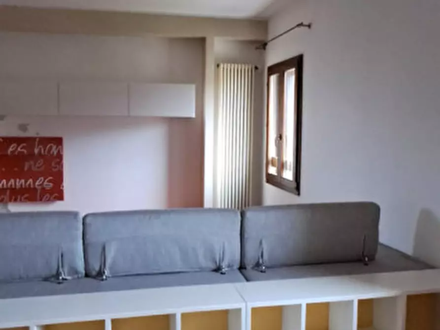 Immagine 13 di Appartamento in vendita  in Via Roma a San Vito Di Leguzzano