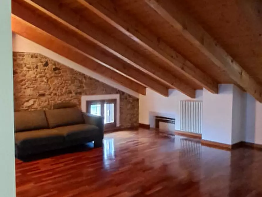 Immagine 17 di Appartamento in vendita  in Via Roma a San Vito Di Leguzzano